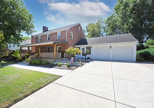 Photo 4 of Single family home for sale at 1345 Oak Knoll Dr, Cincinnati, OH 45224 | MLS# 1892507 | Listing updated on 2026-09-04