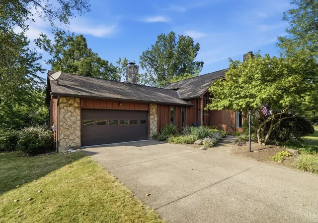 Photo 2 of Single family home for sale at 7843 Woodside Ct, Deerfield Twp., OH 45039 | MLS# 1891717 | Listing updated on 2026-09-15