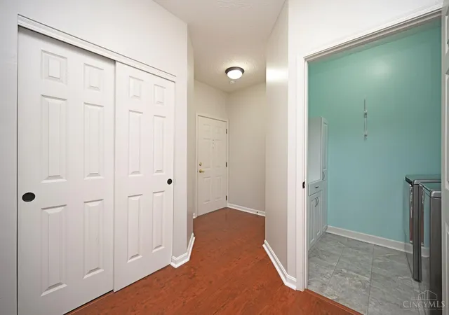 Listing Photo 5 - Condo for sale in building located at 5425 Michelles Oak Ct, Cincinnati, OH 45248 - Unit #C