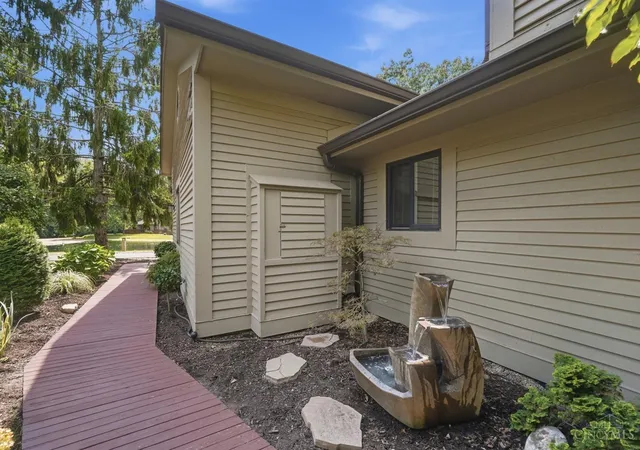 Photo 3 of Sale Pending at 17 White Water, Milford, OH 45150 | MLS# 1892887 | Listing updated on 2026-09-25