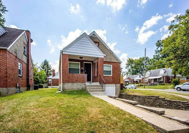 Photo 2 of Single family home for sale at 3676 Allview Cir, Cincinnati, OH 45238 | MLS# 1892895 | Listing updated on 2026-09-12