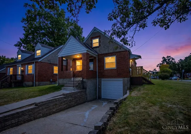 Photo 3 of Single family home for sale at 3676 Allview Cir, Cincinnati, OH 45238 | MLS# 1892895 | Listing updated on 2026-09-12