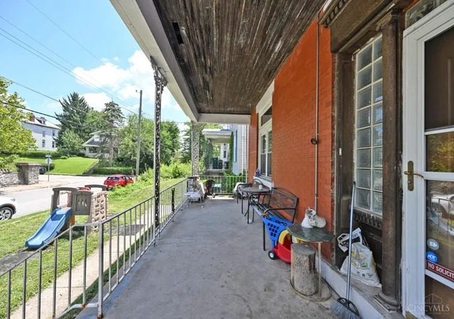 Photo 2 of Sale Pending at 935 Woodlawn Ave, Cincinnati, OH 45205 | MLS# 1892914 | Listing updated on 2026-09-14