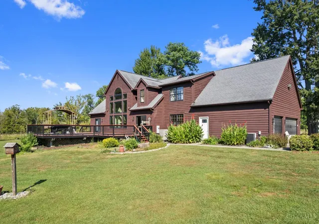 Photo 2 of Single family home for sale at 1613 W Concord Rd, Pierce Twp, OH 45102 | MLS# 1892568 | Listing updated on 2026-09-21