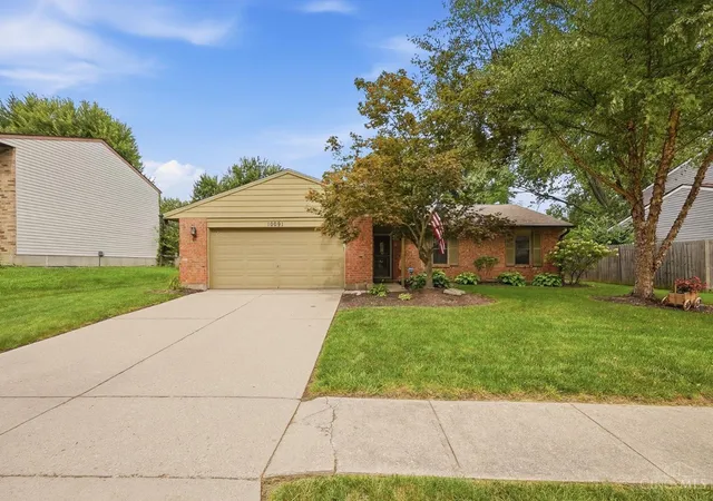 Photo 2 of Single family home for sale at 10091 Broken Woods Dr, Miami Twp, OH 45342 | MLS# 1892794 | Listing updated on 2026-09-12