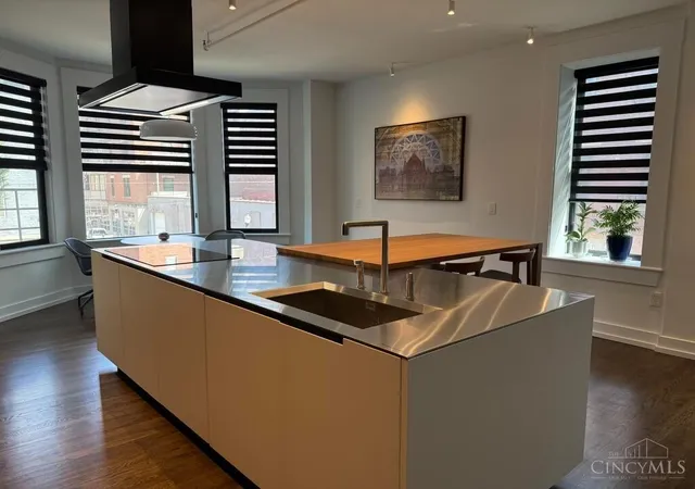 Photo 2 of Condo for sale at 14 W 14th Street #202, Cincinnati, OH 45202 | MLS# 1892920 | Listing updated on 2026-09-14