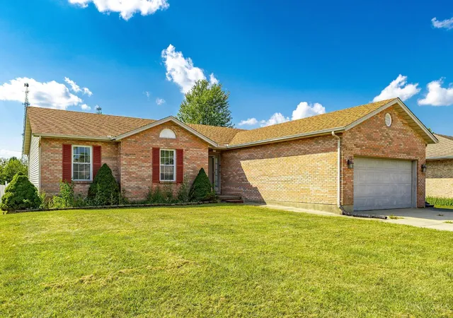 Photo 2 of Sale Pending at 109 Mollie Dr, Hamilton, OH 45013 | MLS# 1892495 | Listing updated on 2026-09-07