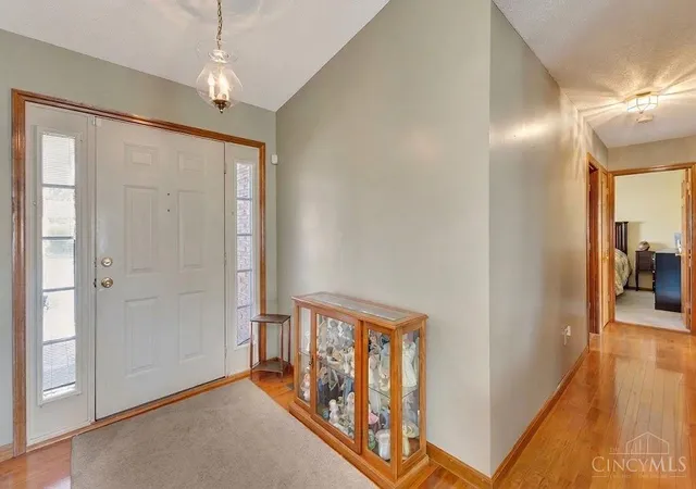 Photo 3 of Sale Pending at 109 Mollie Dr, Hamilton, OH 45013 | MLS# 1892495 | Listing updated on 2026-09-07