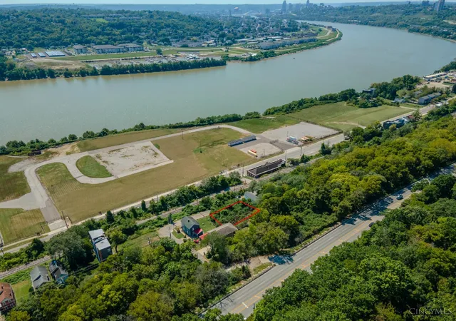 Land for sale at 2808 Hoff Ave, Cincinnati, OH 45226 | MLS# 1892615