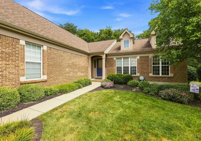 Photo 2 of Single family home for sale at 5638 Glenbrook Ct, Mason, OH 45040 | MLS# 1892922 | Listing updated on 2026-09-14