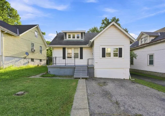 Photo 1 of Single family home for sale at 1406 Beech Ave, Cincinnati, OH 45205 | MLS# 1892933 | Listing updated on 2026-09-05