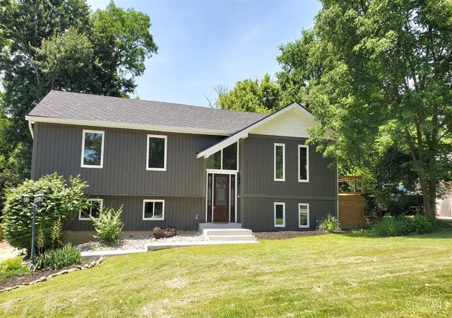 Photo 1 of Single family home for sale at 2559 Concordgreen Dr, Anderson Twp, OH 45244 | MLS# 1889296 | Listing updated on 2026-09-08