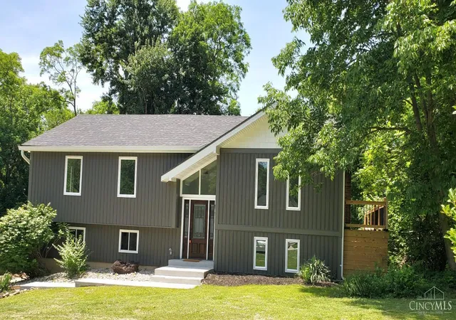 Photo 2 of Single family home for sale at 2559 Concordgreen Dr, Anderson Twp, OH 45244 | MLS# 1889296 | Listing updated on 2026-09-08