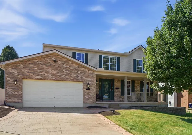 Photo 3 of Single family home for sale at 9340 Oliver Knoll Ct, Fairfield, OH 45014 | MLS# 1892711 | Listing updated on 2026-09-12