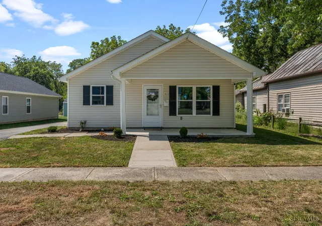 Photo 2 of Single family home for sale at 413 S Mulberry St, Wilmington, OH 45177 | MLS# 1892849 | Listing updated on 2026-09-08