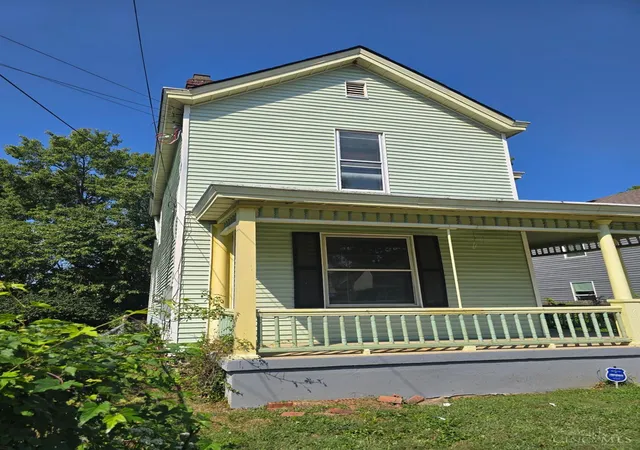 Photo 3 of Single family home for sale at 4719 Ward St, Cincinnati, OH 45227 | MLS# 1892955 | Listing updated on 2026-09-04