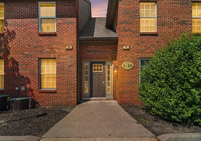 Photo 1 of Sale Pending at 10555 Montgomery Rd #4, Montgomery, OH 45242 | MLS# 1892944 | Listing updated on 2026-09-15