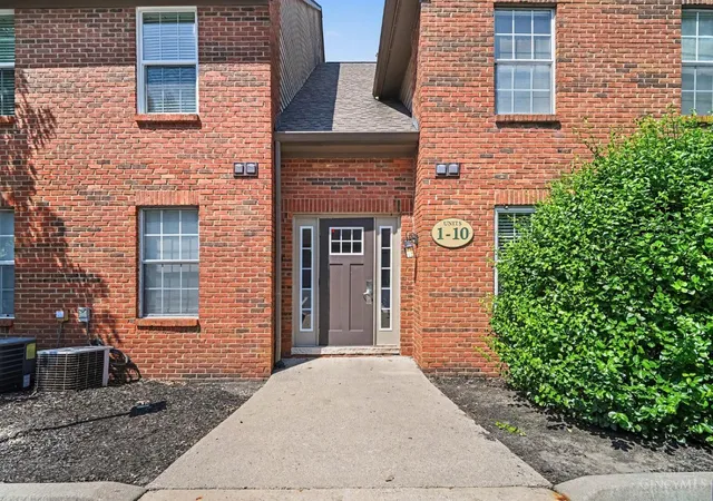 Photo 2 of Sale Pending at 10555 Montgomery Rd #4, Montgomery, OH 45242 | MLS# 1892944 | Listing updated on 2026-09-15