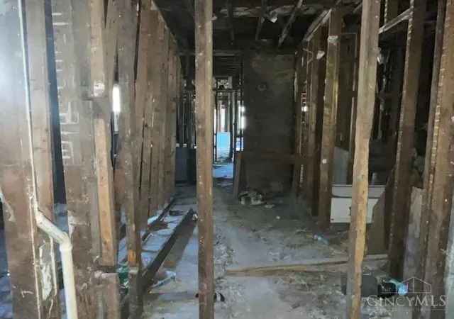 Listing Photo 3 - Condo for sale in building located at 332 Burkhardt Ave, Dayton, OH 45403