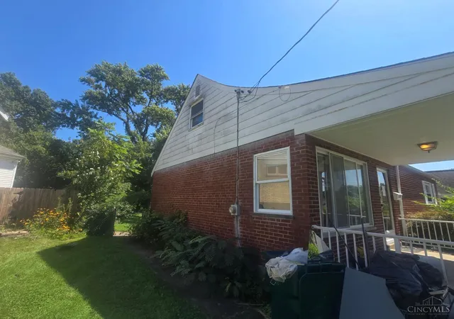 Photo 3 of Sale Pending at 1108 Morado Dr, Cincinnati, OH 45238 | MLS# 1892258 | Listing updated on 2026-09-15