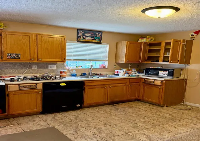 Photo 3 of Sale Pending at 6896 Hunting Horn Ct, Fairfield Twp, OH 45011 | MLS# 1892968 | Listing updated on 2026-09-09