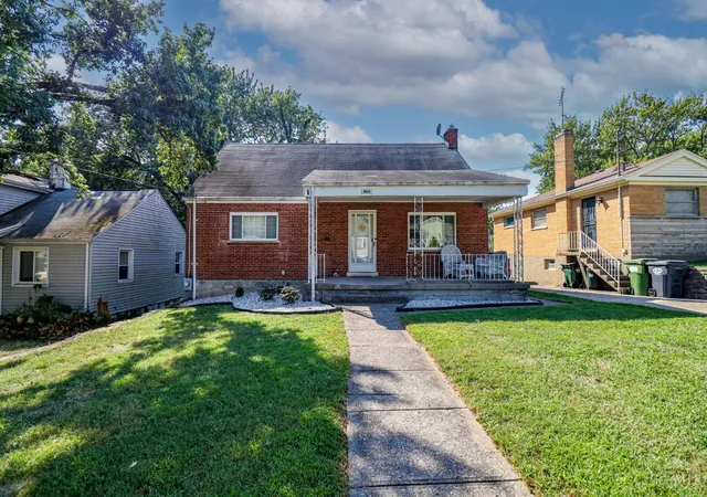 Photo 1 of Single family home for sale at 3695 Lakewood Dr, Green Twp, OH 45248 | MLS# 1892960 | Listing updated on 2026-09-14