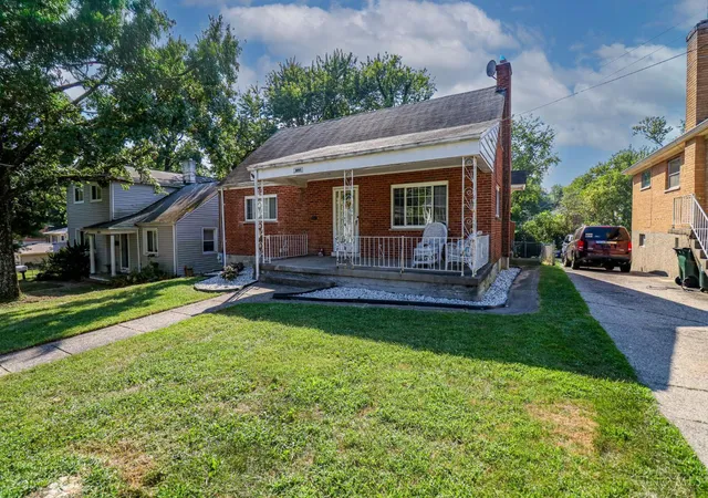 Photo 4 of Single family home for sale at 3695 Lakewood Dr, Green Twp, OH 45248 | MLS# 1892960 | Listing updated on 2026-09-14