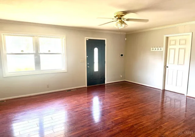 Photo 3 of Sale Pending at 864 N Hill Ln, Springfield Twp., OH 45224 | MLS# 1892984 | Listing updated on 2026-09-13