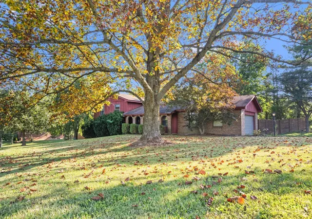 Photo 4 of Sale Pending at 2524 Poplar Ridge Dr, Tate Twp, OH 45106 | MLS# 1892963 | Listing updated on 2026-10-13