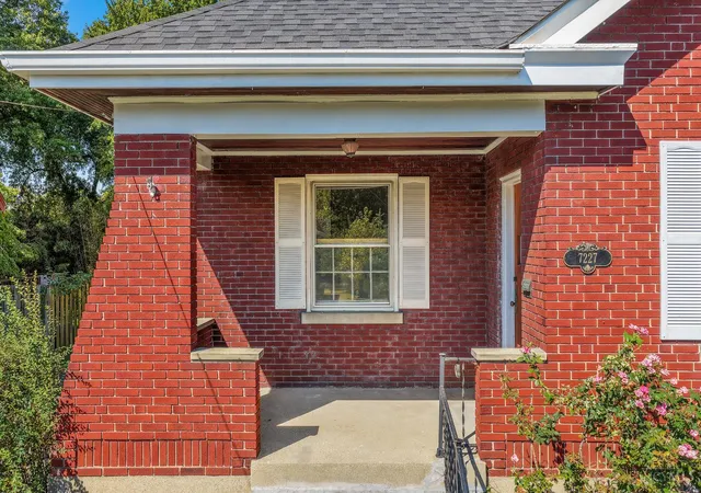 Photo 2 of Single family home for sale at 7227 Plainfield Rd, Deer Park, OH 45236 | MLS# 1892827 | Listing updated on 2026-09-09