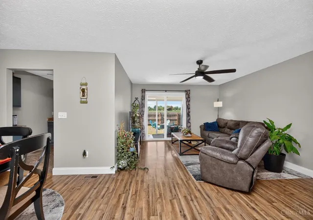 Photo 4 of Sale Pending at 913 Katherine Ave, Lebanon, OH 45036 | MLS# 1892962 | Listing updated on 2026-09-11