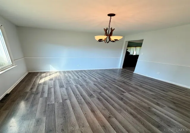 Photo 2 of Sale Pending at 264 Raymond Dr, Monroe, OH 45050 | MLS# 1892988 | Listing updated on 2026-09-08