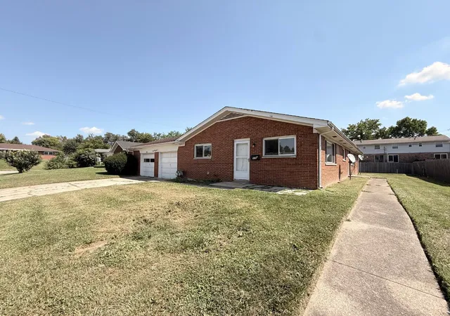 Photo 1 of Sale Pending at 905 Lamberton St, Middletown, OH 45044 | MLS# 1892719 | Listing updated on 2026-09-06