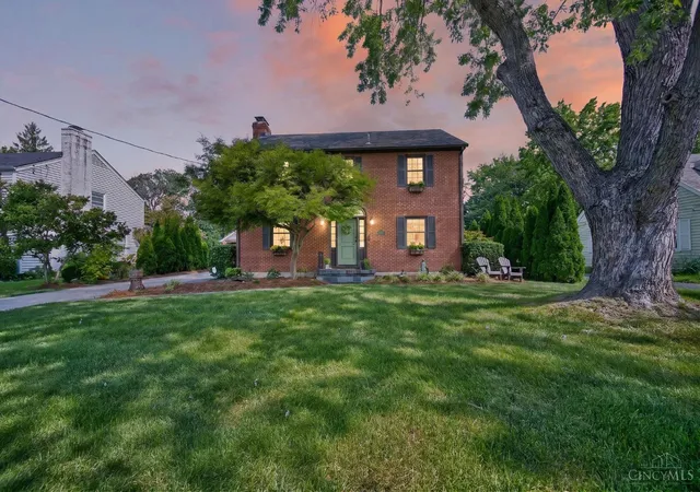 Photo 1 of Sale Pending at 3301 Hampton Pl, Middletown, OH 45042 | MLS# 1892993 | Listing updated on 2026-09-09