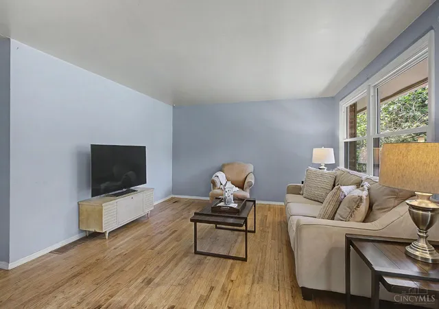 Photo 3 of Single family home for sale at 6131 Vereker Dr, Oxford, OH 45056 | MLS# 1892932 | Listing updated on 2026-09-25