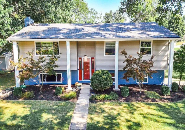 Photo 2 of Sale Pending at 5713 Winton Rd, Fairfield, OH 45014 | MLS# 1892563 | Listing updated on 2026-09-11