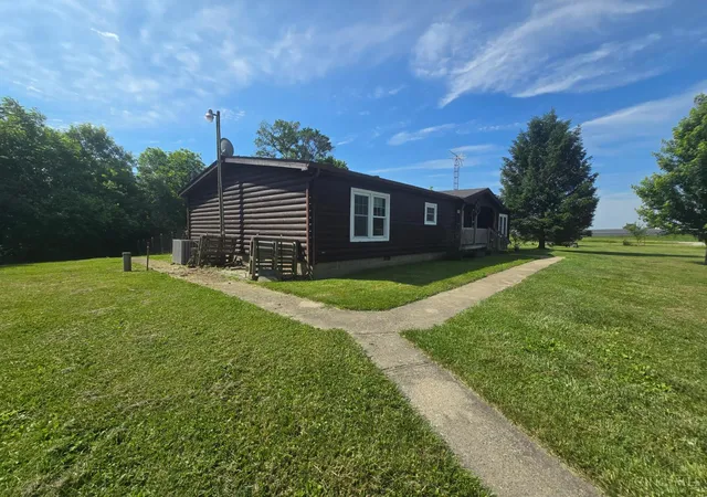 Photo 2 of Sale Pending at 5053 Farmers Rd, Martinsville, OH 45146 | MLS# 1892991 | Listing updated on 2026-09-09