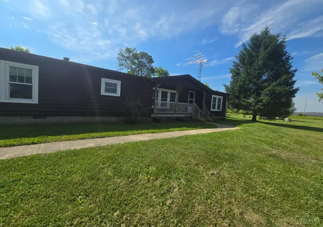 Photo 3 of Sale Pending at 5053 Farmers Rd, Martinsville, OH 45146 | MLS# 1892991 | Listing updated on 2026-09-09