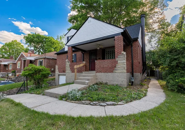 Photo 2 of Single family home for sale at 6429 Aspen Way, Cincinnati, OH 45224 | MLS# 1893000 | Listing updated on 2026-09-05