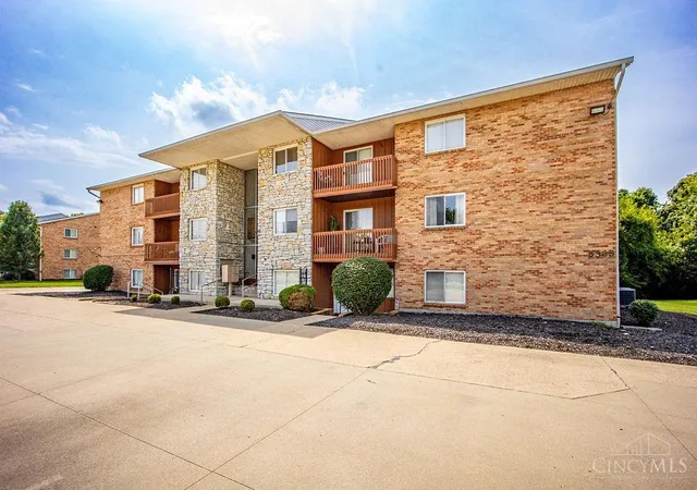 Photo 1 of Sale Pending at 5365 Camelot Dr #42, Fairfield, OH 45014 | MLS# 1892980 | Listing updated on 2026-09-13