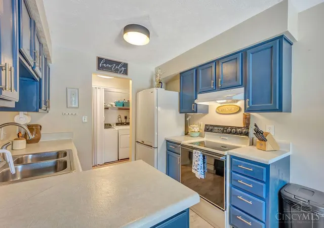Listing Photo 4 - Condo for sale in building located at 5365 Camelot Dr, Fairfield, OH 45014 - Unit #42