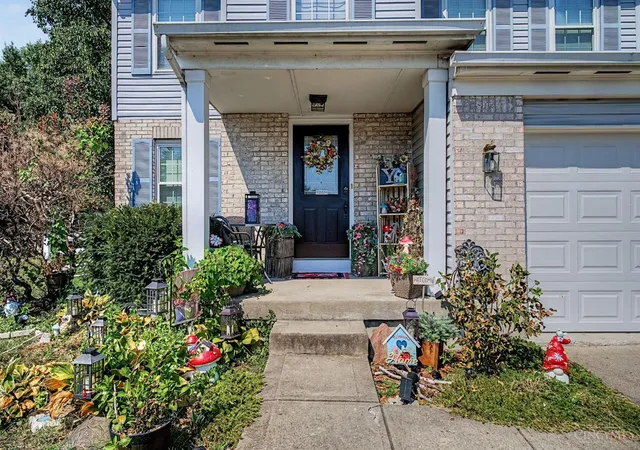 Photo 2 of Single family home for sale at 5829 Cedarwood Ct, Hamilton Twp, OH 45039 | MLS# 1892990 | Listing updated on 2026-09-14