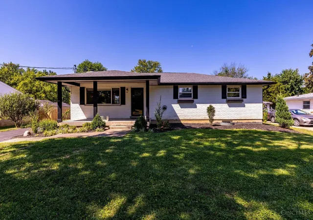 Photo 1 of Single family home for sale at 8609 Butler Warren Rd, West Chester, OH 45069 | MLS# 1892949 | Listing updated on 2026-09-08