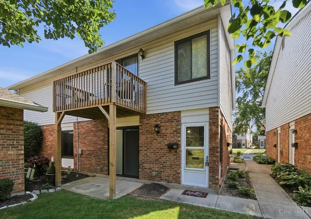 Photo 1 of Sale Pending at 25 Dusk Ct, Fairfield, OH 45014 | MLS# 1892776 | Listing updated on 2026-09-11