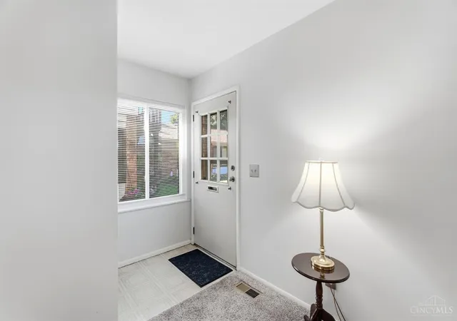 Listing Photo 5 - Condo for sale in building located at 25 Dusk Ct, Fairfield, OH 45014