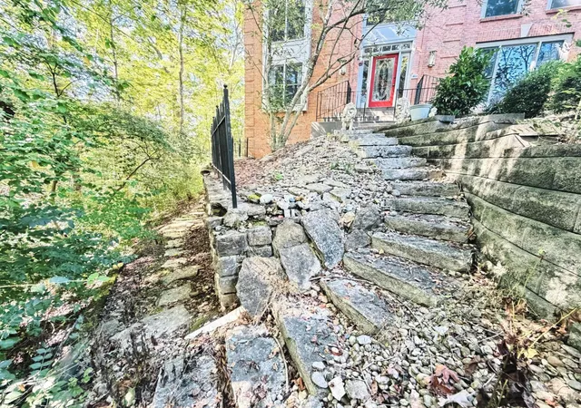 Photo 2 of Single family home for sale at 3920 Nicklaus Ct, Pierce Twp, OH 45245 | MLS# 1893009 | Listing updated on 2026-09-10