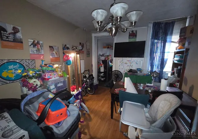 Photo 4 of Single family home for sale at 412 Dayton St, Cincinnati, OH 45214 | MLS# 1892809 | Listing updated on 2026-09-11