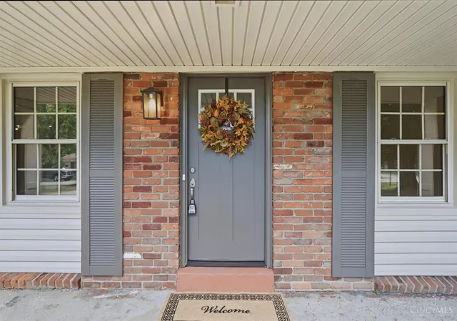 Photo 4 of Single family home for sale at 5756 Shirl Bar Cir, Miami Twp, OH 45150 | MLS# 1893015 | Listing updated on 2026-09-08