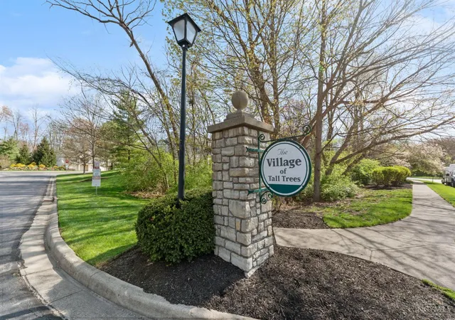 Photo 2 of Condo for sale at 126 Tall Trees Dr, Batavia Twp, OH 45102 | MLS# 1893039 | Listing updated on 2026-09-08