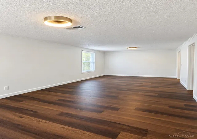 Photo 2 of Condo for sale at 5070 Foxwood Pl, West Chester, OH 45011 | MLS# 1893040 | Listing updated on 2026-09-08